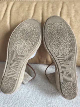 Sandalias esparto cuña T38