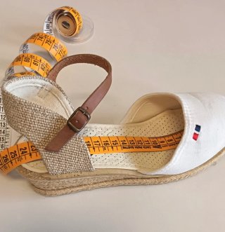 Sandalias esparto cuña T38