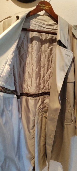 Gabardina vintage de hombre beige con forro