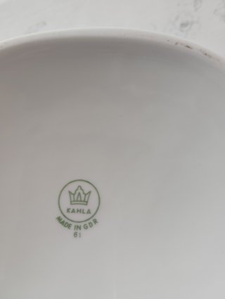 Sopera Vintage Porcelana Blanca y Dorada