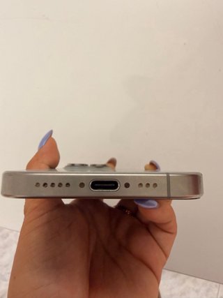 iPhone 15 Pro 128GB Negro Caja y Cargador