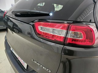 Jeep Cherokee 4X4 TECHO SOLAR