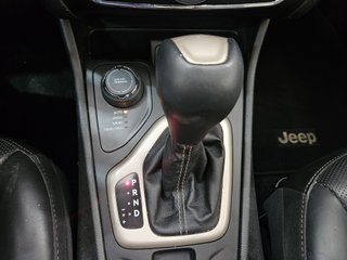 Jeep Cherokee 4X4 TECHO SOLAR
