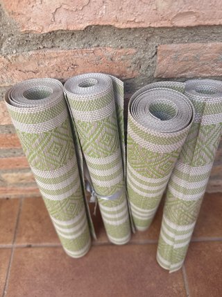 4 Caminos de Mesa Tejido Beige y Verde