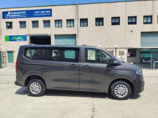 Alquiler de furgoneta 9 plazas automática