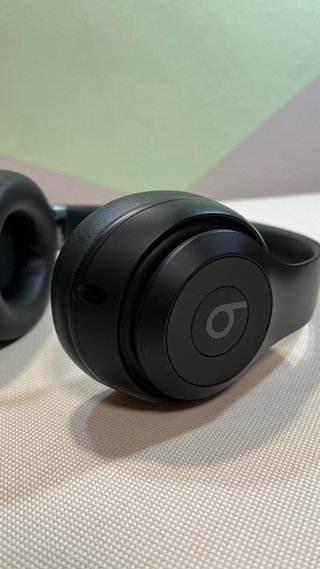 Beats Studio Pro Black nuevos con detalle