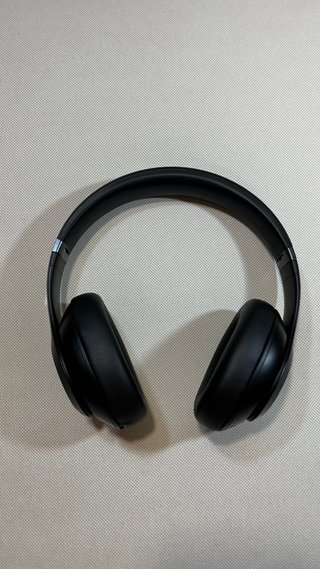 Beats Studio Pro Black nuevos con detalle