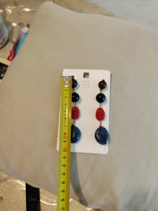 Pendientes largos perlas madera y resina