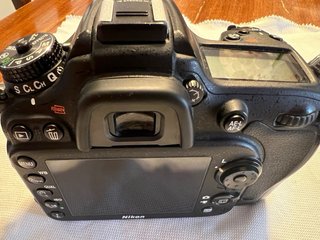 Nikon D7200 + Objetivo 50mm f/1.8 + Extras