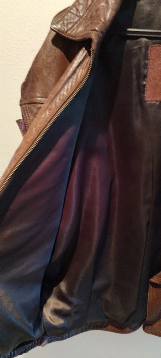 Cazadora bomber vintage de piel marrón