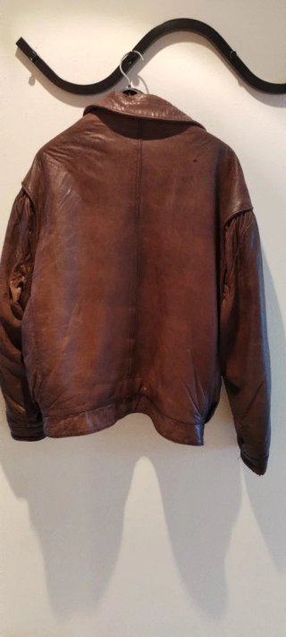 Cazadora bomber vintage de piel marrón