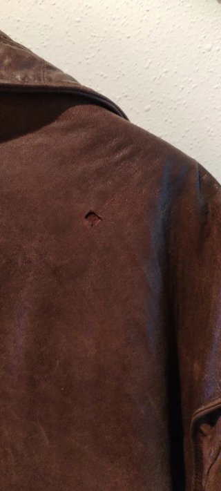 Cazadora bomber vintage de piel marrón