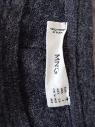 Vestido midi de MANGO. Talla S. A estrenar.