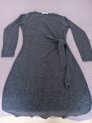Vestido midi de MANGO. Talla S. A estrenar.