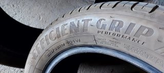 225/55 R17 101W