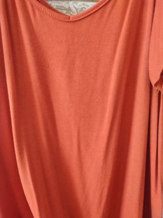 Camiseta naranja Encuentro con tirantes
