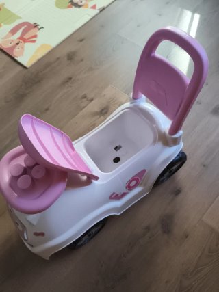 Correpasillos rosa y blanco