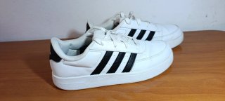 Zapatillas deportivas Adidas blancas