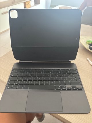 Magic Keyboard iPad Pro 13”