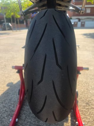 Yamaha YZF R1