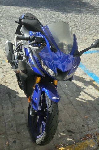 Yamaha YZF125R Sportbike 2300 km