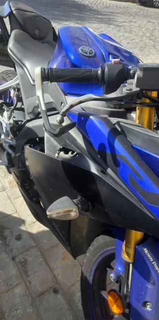 Yamaha YZF125R Sportbike 2300 km