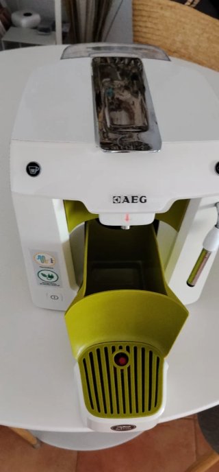 Cafetera AEG Lavazza Mio, regalo cápsulas