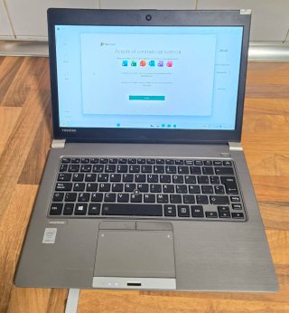Ordenador portátilTOSHIBA INTEL ICORE 5, 8RAM