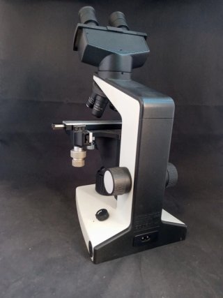 Microscopio Binocular Leitz HM-LUX 3