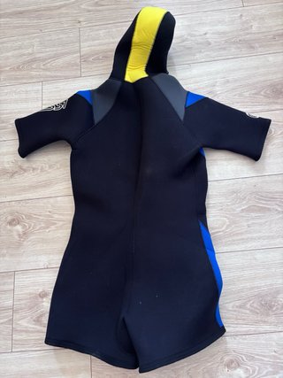 Neopreno CRESSI con capucha y cremallera 5mm 3S
