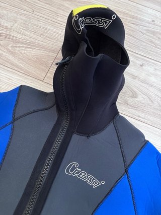 Neopreno CRESSI con capucha y cremallera 5mm 3S