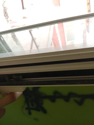 Ventana 125x150 con puente térmico y persiana
