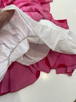 241 Traje de flamenca rosa lunares rojos