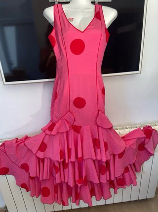 241 Traje de flamenca rosa lunares rojos