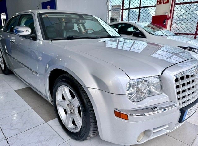 Chrysler 300C TOURER 3.0 CRD EXECUTIVE 2011, foto 2