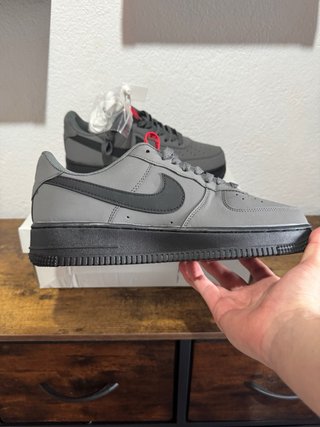 Nike Air Force 1 Gris y Rojo