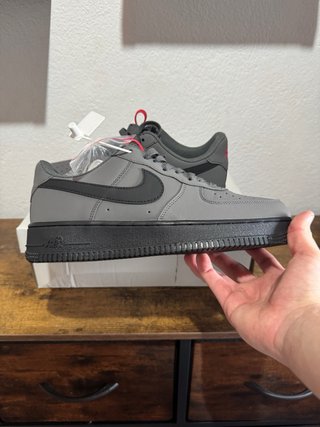 Nike Air Force 1 Gris y Rojo