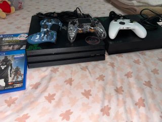 PS4 Pro 1TB y Xbox One X 1TB
