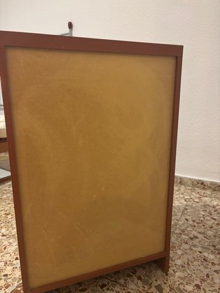 Cómoda de madera marrón