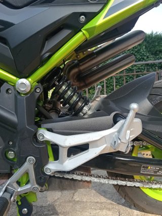 Benelli TNT 125cc Naked Verde