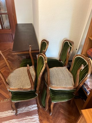 OPORTUNIDAD Mesa de castaño 155x90 con 6 sillas!!!