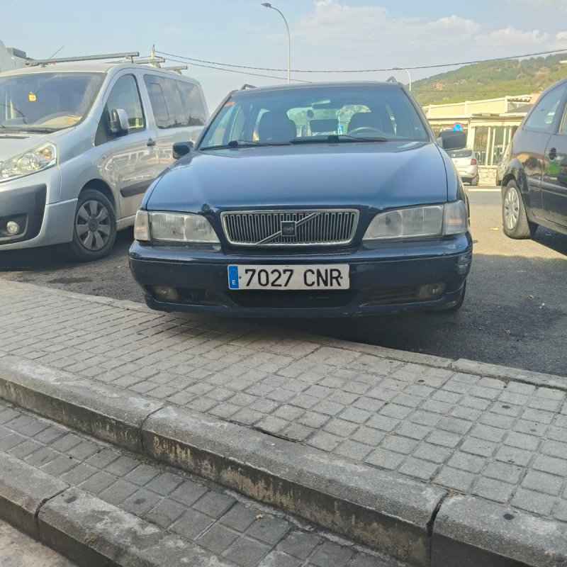 Volvo V70 1998 - foto 1
