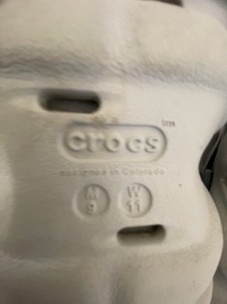 Crocs grises