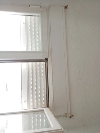Ventana 103x118 con persiana