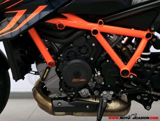 KTM 1290 SUPER DUKE R