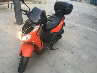 Aprilia Sportcity 125 Roja Scooter