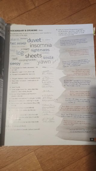 ENGLISH FILE Upper-Intermediate student book