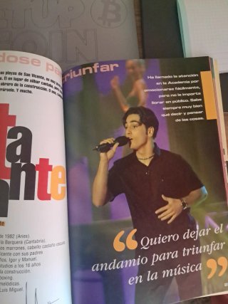 LIBRO OFICIAL OPERACIÓN TRIUNFO