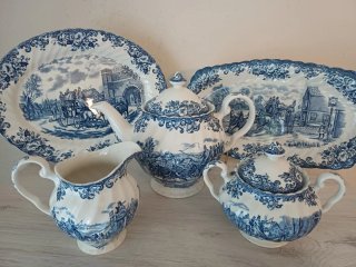 Juego de 5 piezas porcelana ingles Johnson Bros