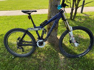 Bicicleta Kona Stinky DH